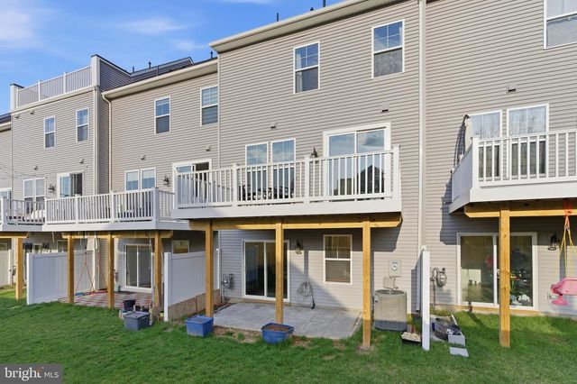 24173 THURSO SQ, Sterling, VA 20166