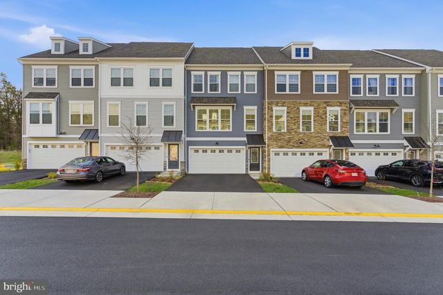 24173 THURSO SQ, Sterling, VA 20166