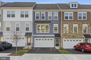 24173 THURSO SQ, Sterling, VA 20166