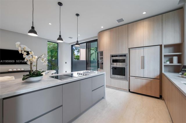 2330 SW 36th Ave 2, Miami, FL 33134