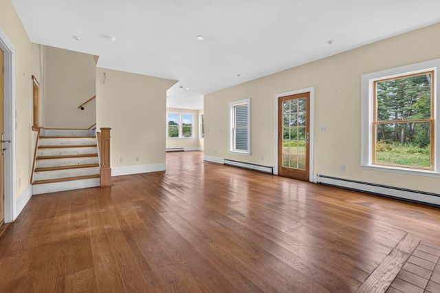 304 High Rd, Newbury, MA 01951