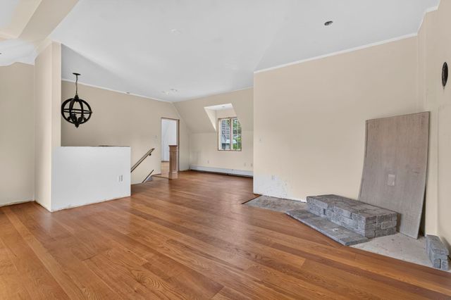 304 High Rd, Newbury, MA 01951