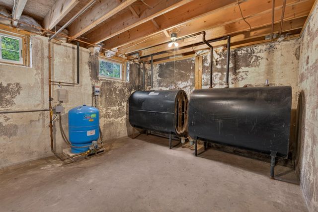 304 High Rd, Newbury, MA 01951