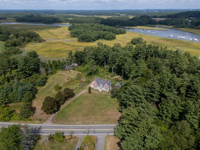 304 High Rd, Newbury, MA 01951
