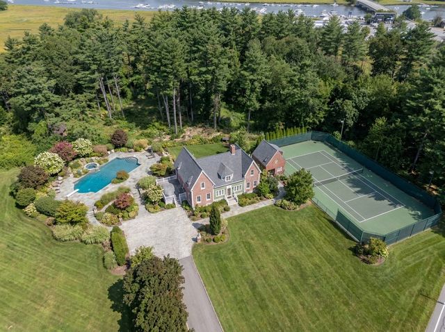 304 High Rd, Newbury, MA 01951