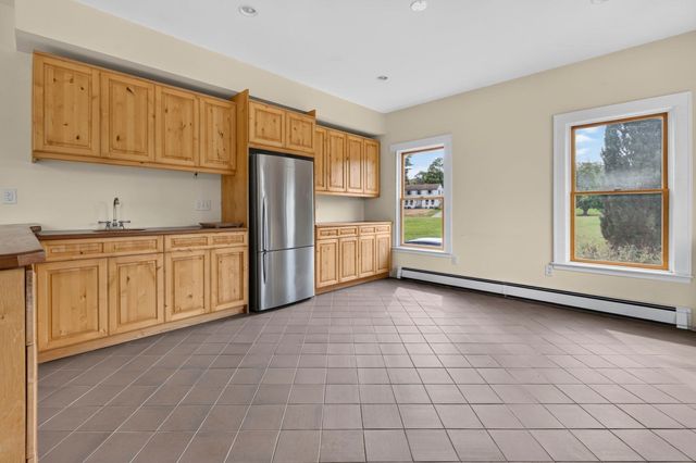 304 High Rd, Newbury, MA 01951