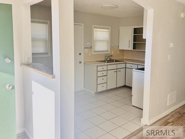 665 E 14th Street, Idaho Falls, ID 83404