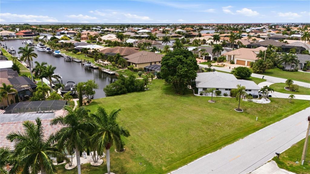 1121 CORONADO DRIVE, Punta Gorda, FL 33950