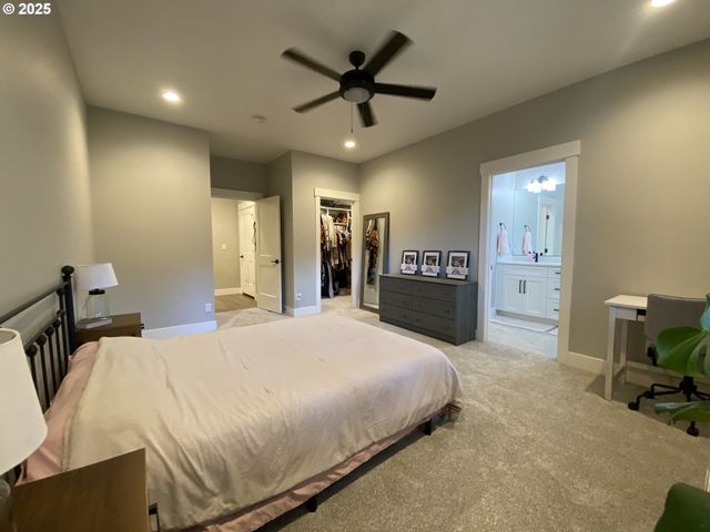 1624 YORK BUTTE Ave, Salem, OR 97306