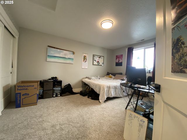 1624 YORK BUTTE Ave, Salem, OR 97306