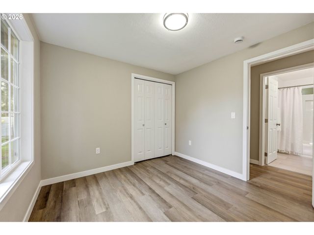 1740 Se RIVER FOREST Rd, Milwaukie, OR 97267