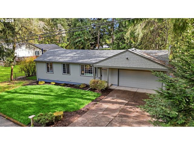 1740 Se RIVER FOREST Rd, Milwaukie, OR 97267
