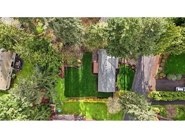 1740 Se RIVER FOREST Rd, Milwaukie, OR 97267