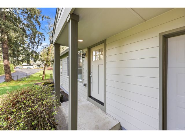 1740 Se RIVER FOREST Rd, Milwaukie, OR 97267