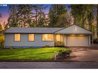 1740 Se RIVER FOREST Rd, Milwaukie, OR 97267