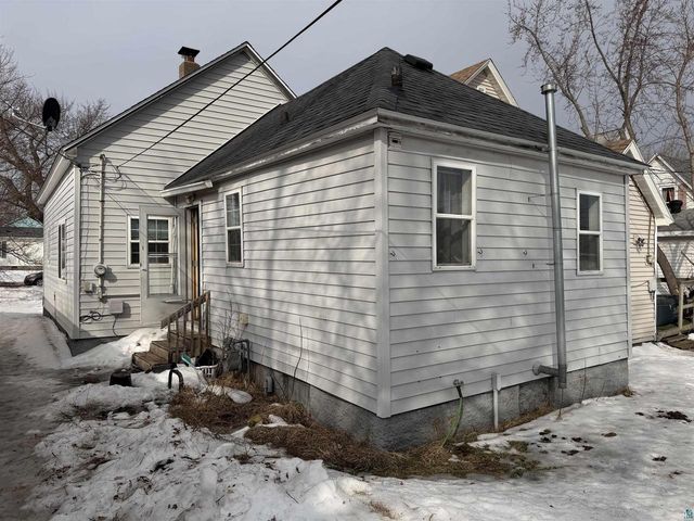 1720 Iowa Ave, Superior, WI 54880