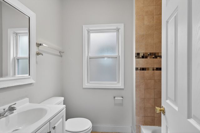 8005 S Blackstone Avenue, Chicago, IL 60619