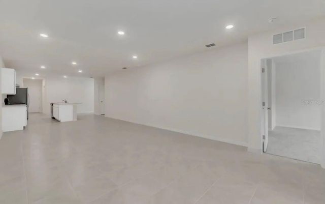 20041 ROYAL TERN COURT, Leesburg, FL 34748