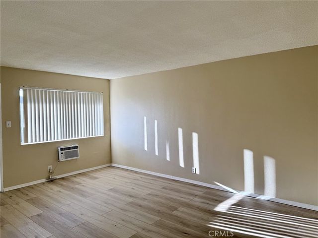 4830 Canoga Street H, Montclair, CA 91763