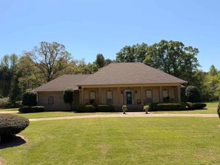156 Phillips 321, West Helena, AR 72390
