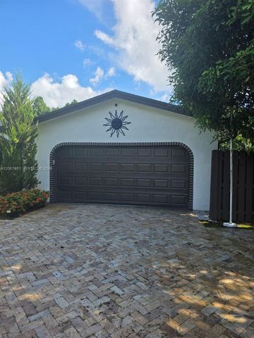 18611 SW 61st Court, Southwest Ranches, FL 33332