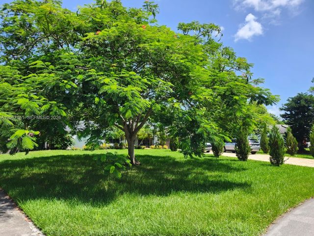 18611 SW 61st Court, Southwest Ranches, FL 33332