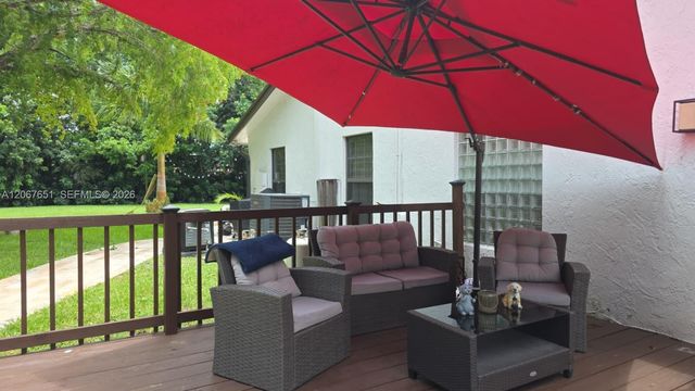 18611 SW 61st Court, Southwest Ranches, FL 33332