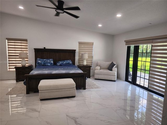 18611 SW 61st Court, Southwest Ranches, FL 33332