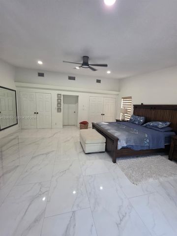 18611 SW 61st Court, Southwest Ranches, FL 33332