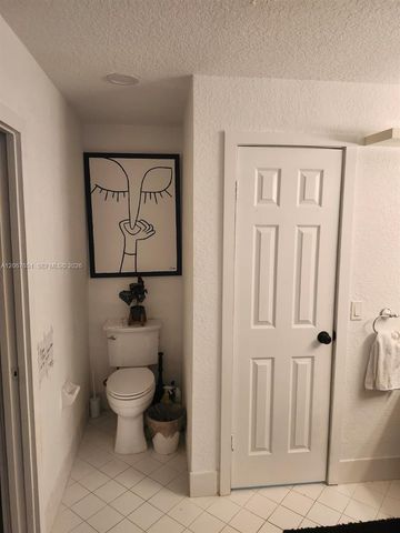 18611 SW 61st Court, Southwest Ranches, FL 33332