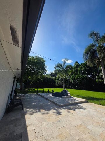 18611 SW 61st Court, Southwest Ranches, FL 33332