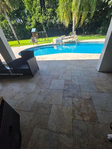 18611 SW 61st Court, Southwest Ranches, FL 33332