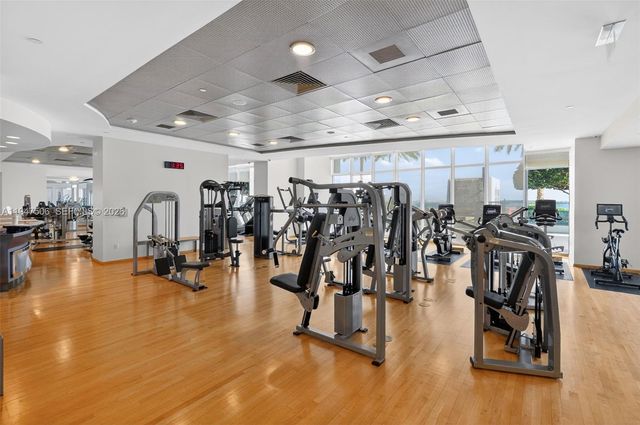 1331 Brickell Bay Dr 3811, Miami, FL 33131