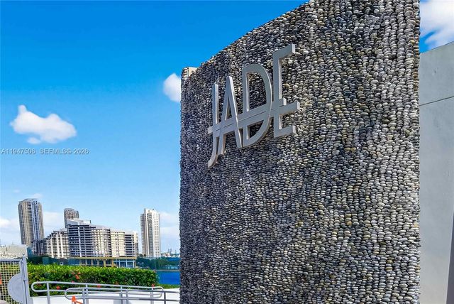 1331 Brickell Bay Dr 3811, Miami, FL 33131