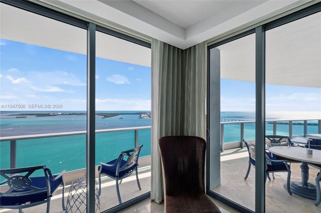 1331 Brickell Bay Dr 3811, Miami, FL 33131