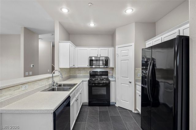 5940 Palmilla Street 1, North Las Vegas, NV 89031
