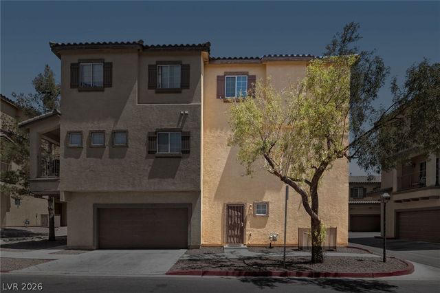 5940 Palmilla Street 1, North Las Vegas, NV 89031