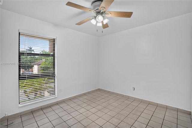 1600 S Le Jeune Road 14, Coral Gables, FL 33134