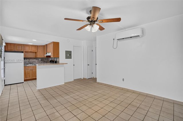 1600 S Le Jeune Road 14, Coral Gables, FL 33134