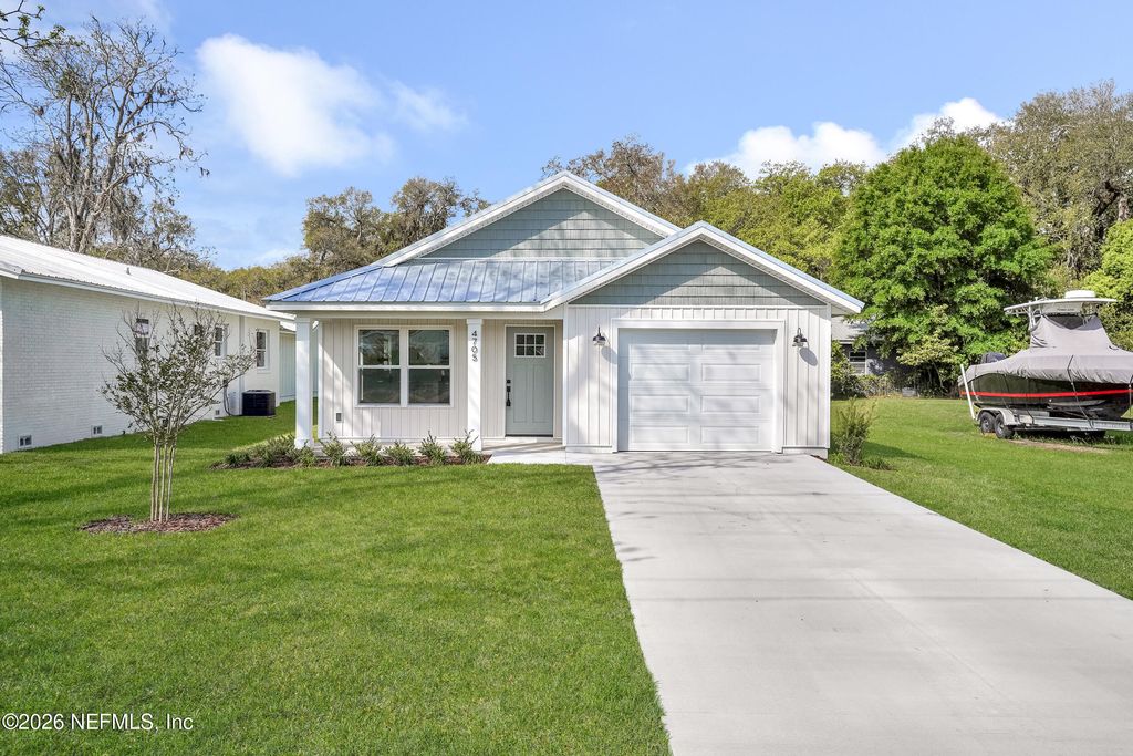 4705 AVENUE B, St. Augustine, FL 32095