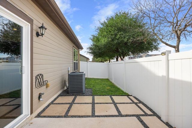 1900 Little Elm TRL 12, Cedar Park, TX 78613