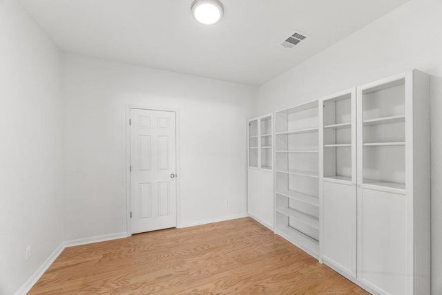 1900 Little Elm TRL 12, Cedar Park, TX 78613