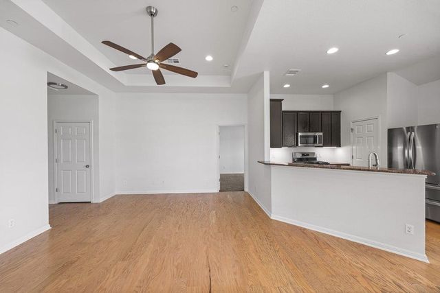 1900 Little Elm TRL 12, Cedar Park, TX 78613