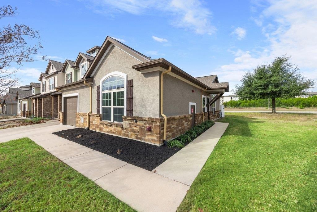 1900 Little Elm TRL 12, Cedar Park, TX 78613