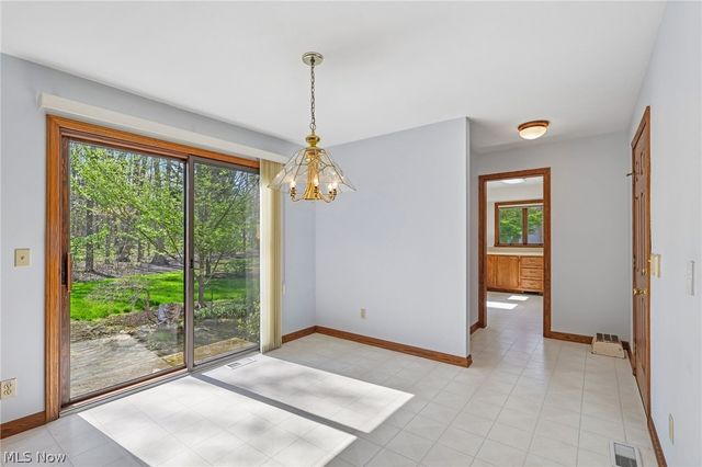 2221 Olde Farm Lane, Hudson, OH 44236