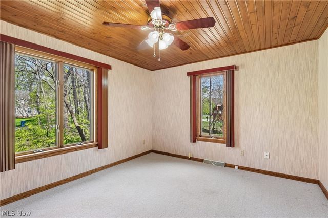 2221 Olde Farm Lane, Hudson, OH 44236