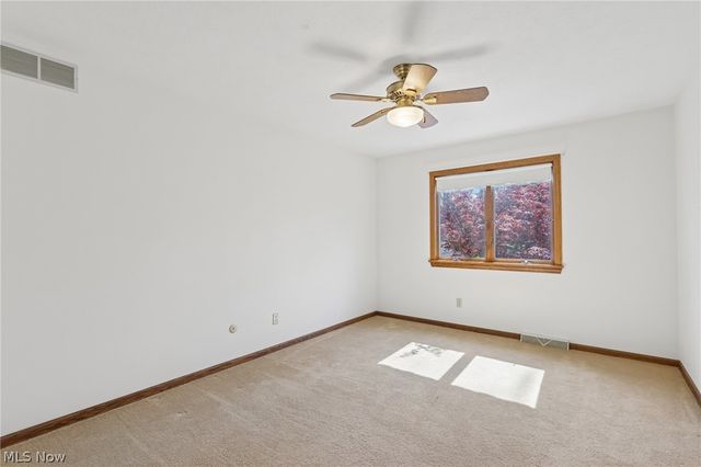 2221 Olde Farm Lane, Hudson, OH 44236