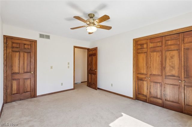 2221 Olde Farm Lane, Hudson, OH 44236