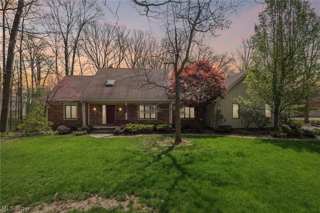 2221 Olde Farm Lane, Hudson, OH 44236