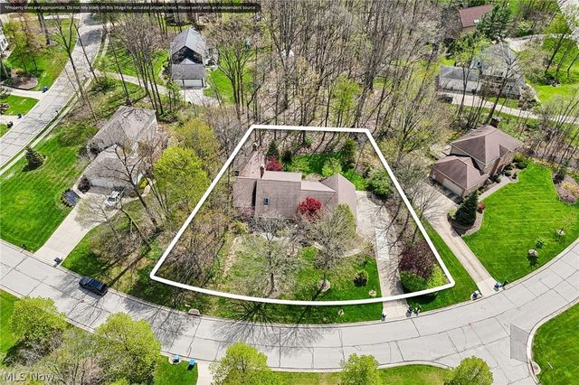2221 Olde Farm Lane, Hudson, OH 44236